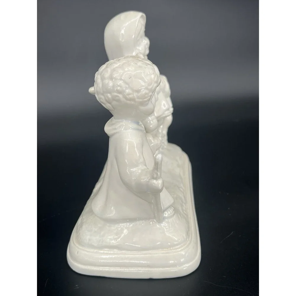 Vintage 1981 Scioto Molds Child Nativity Scene Porcelain Figurine White Glossy